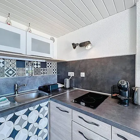 Appartement A 100m Avec Parking Et Climatisation Pour 4 - Fr-1-770-45 *